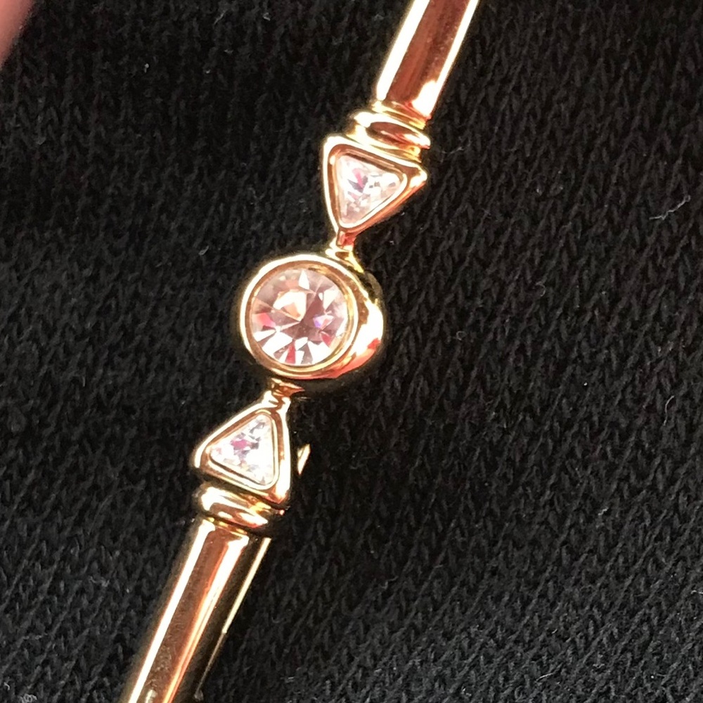 ELEGANT VINTAGE PIN BROOCH CRYSTALS IN GOLD PLATED